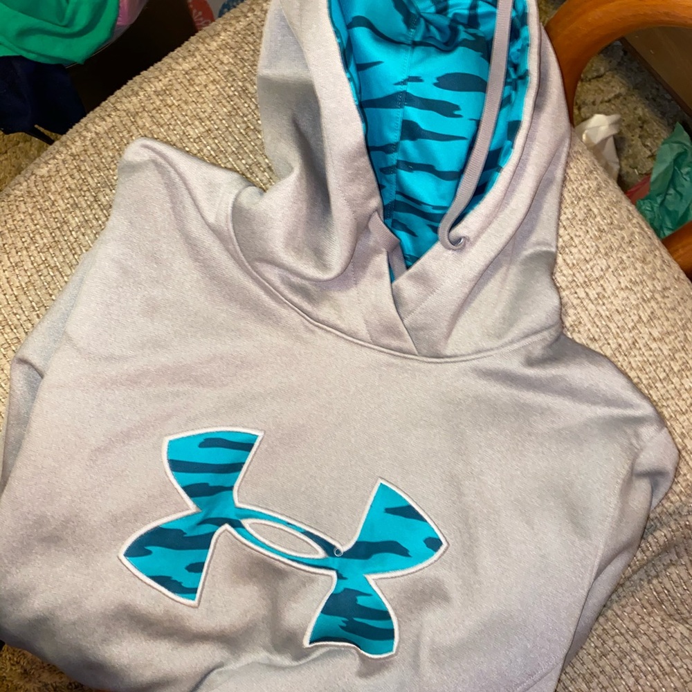 Under Armour Sweatshirt